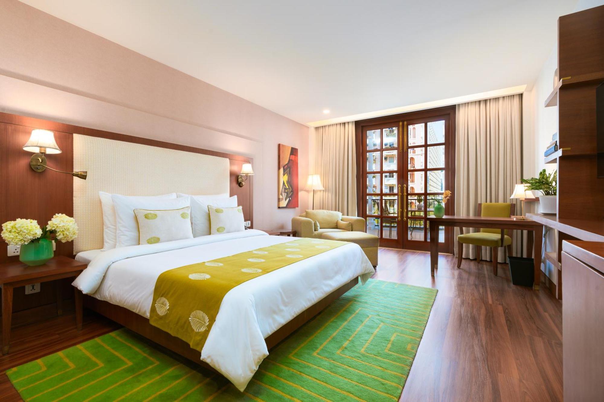Hotel DLF Club 5 - Golf Course Road Gurgaon Zewnętrze zdjęcie