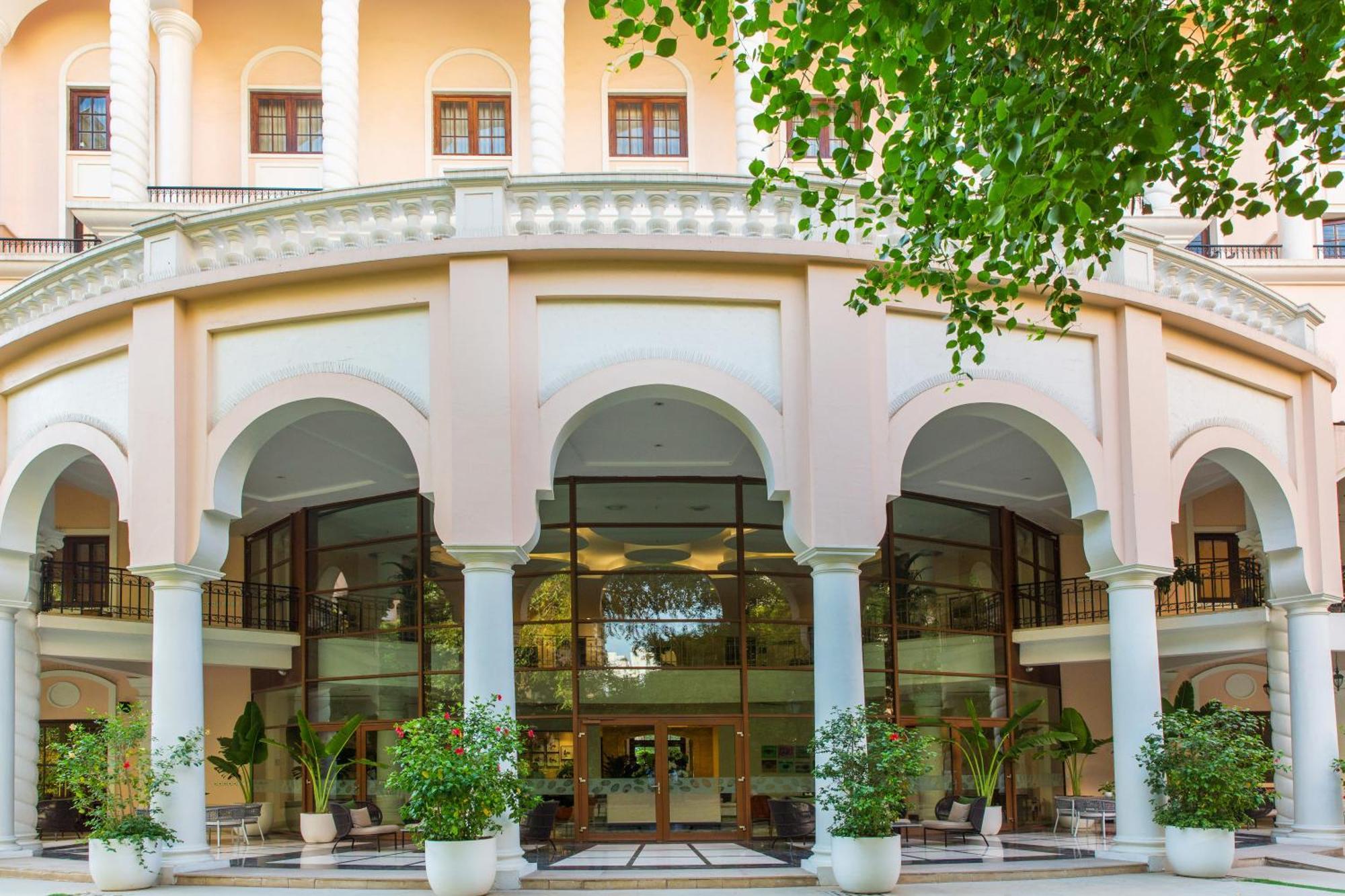 Hotel DLF Club 5 - Golf Course Road Gurgaon Zewnętrze zdjęcie