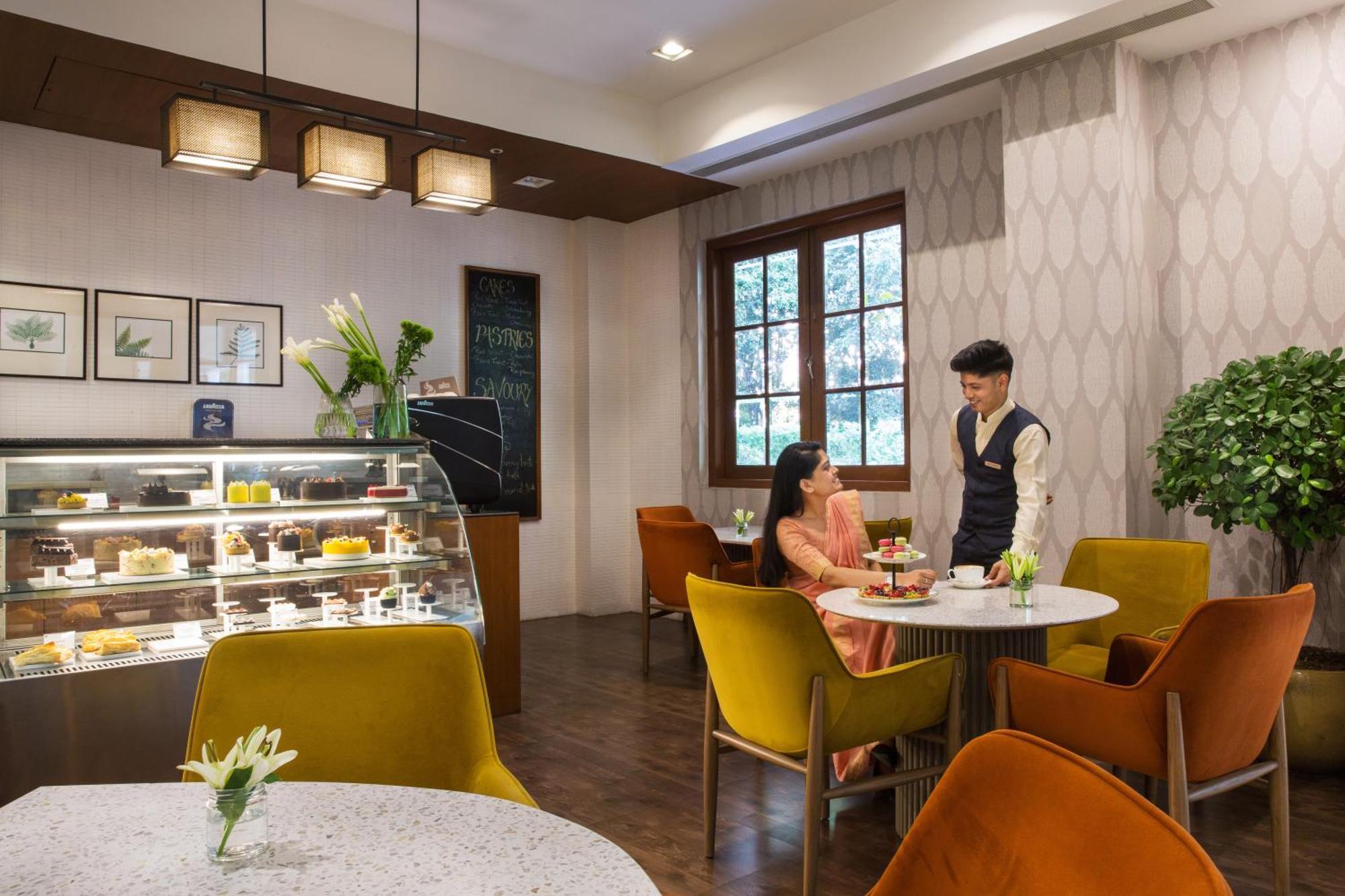 Hotel DLF Club 5 - Golf Course Road Gurgaon Zewnętrze zdjęcie