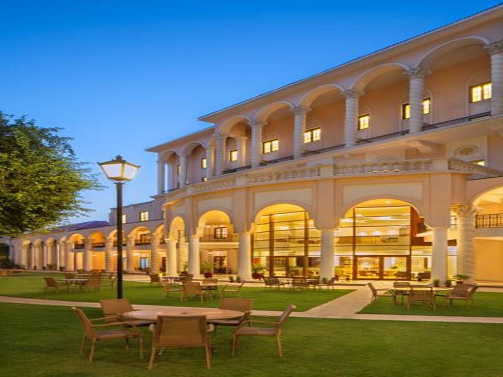 Hotel DLF Club 5 - Golf Course Road Gurgaon Zewnętrze zdjęcie