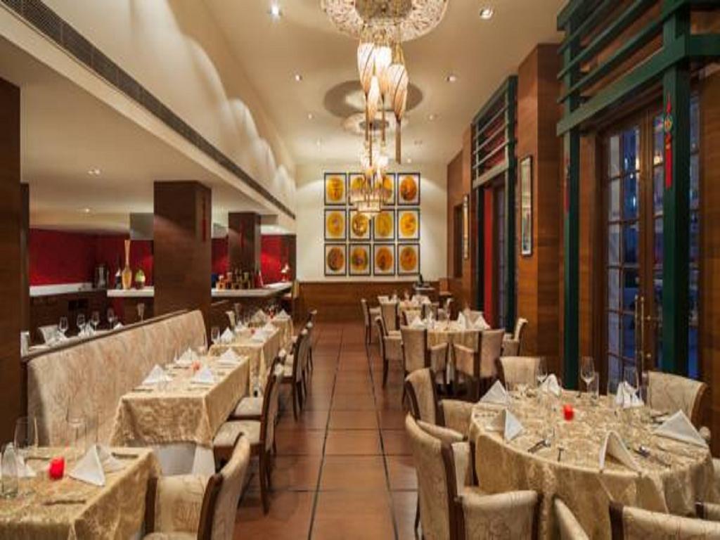 Hotel DLF Club 5 - Golf Course Road Gurgaon Zewnętrze zdjęcie