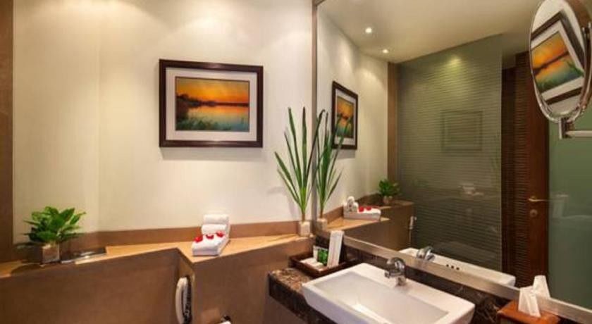 Hotel DLF Club 5 - Golf Course Road Gurgaon Zewnętrze zdjęcie
